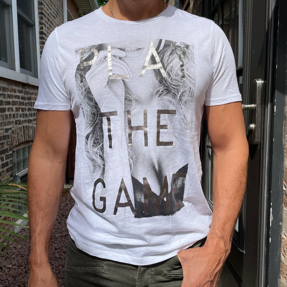 PLAY THE GAME Guess Shirt (M)
